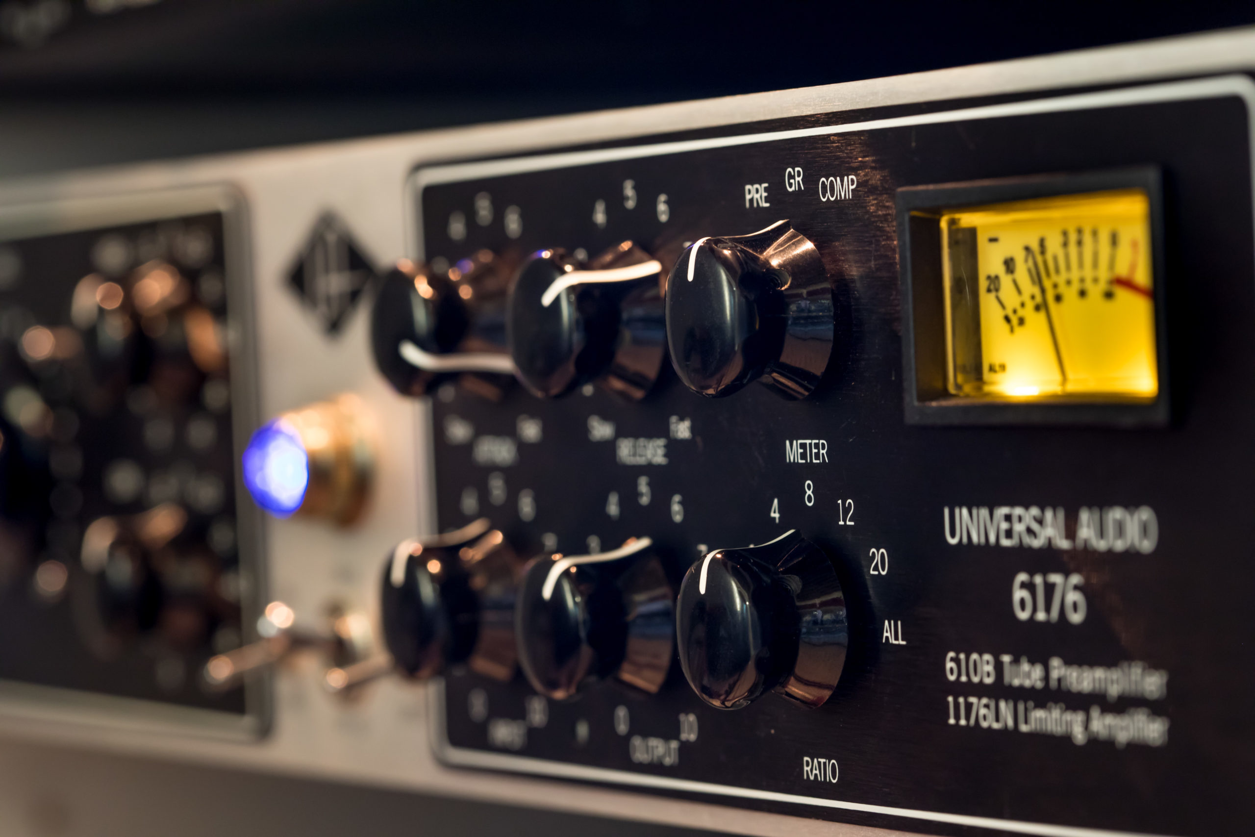 UAD 6172 Flip music